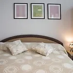 Krakovska 5 *