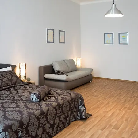 Apartment Krakovska 5