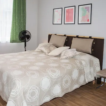 Apartment Krakovska 5